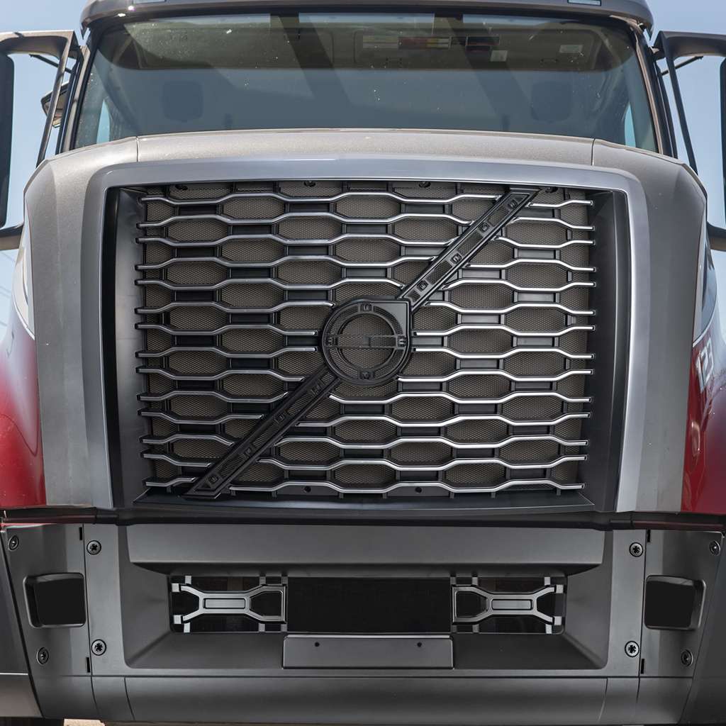 BS-V-103CH Chrome Grille with Bug Screen for 2018-2024 Volvo VNL Truck